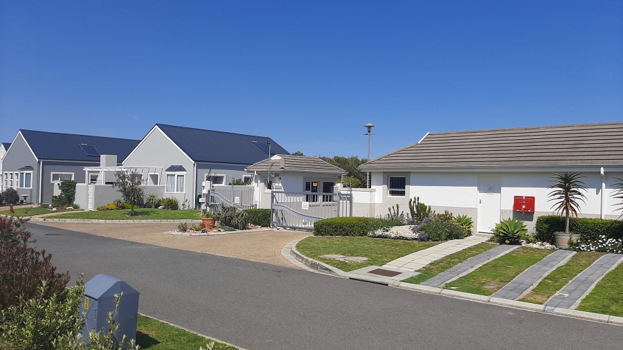 3 Bedroom Property for Sale in Sandbaai Western Cape